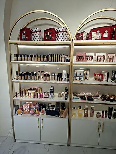 parfum vitrine: Metal — 4