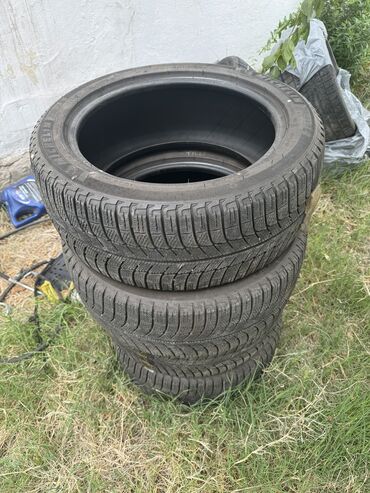 мерс 211 2 6: Шины 235 / 45 / R 17, Зима, Б/у, Комплект, Легковые, Michelin