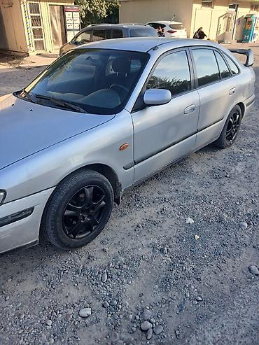 Mazda: Mazda 626: 1998 г., 2 л, Механика, Бензин, Хэтчбэк — 4