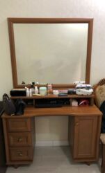 буфет шкаф бу: Прикроватная тумба, Б/у, С зеркалом, цвет - Коричневый, Дерево