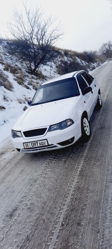 Daewoo: Daewoo Nexia: 2010 г., 1.5 л, Механика, Бензин, Седан