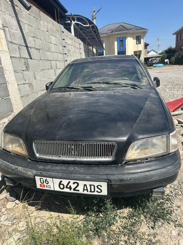 квадрат волва: Volvo S40: 1997 г., Седан