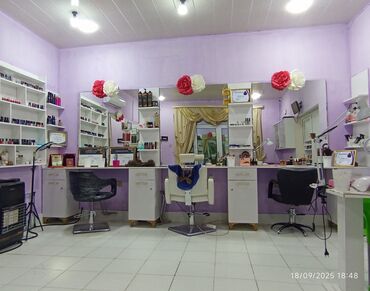 Manikür, pedikür: Manikür, Gellak, şellak, Salonda — 2