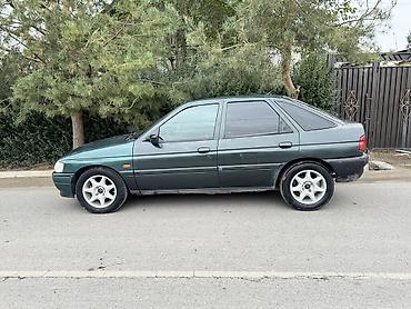 escort: Ford Escort: 1996 г., 1.6 л, Механика, Бензин, Хэтчбэк — 2