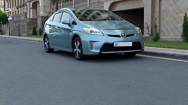 byd e6: Toyota Prius: 2013 г., Вариатор, Гибрид, Хэтчбэк — 1