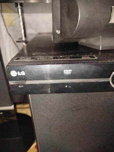 Musiqi mərkəzləri: LG ev kinoteatrı – model HT553TM-A2 Komplekt: - 4 ədəd hündür — 4