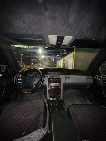 Mercedes-Benz: Mercedes-Benz E-Class: 1996 г., 3.2 л, Автомат, Бензин, Седан — 6