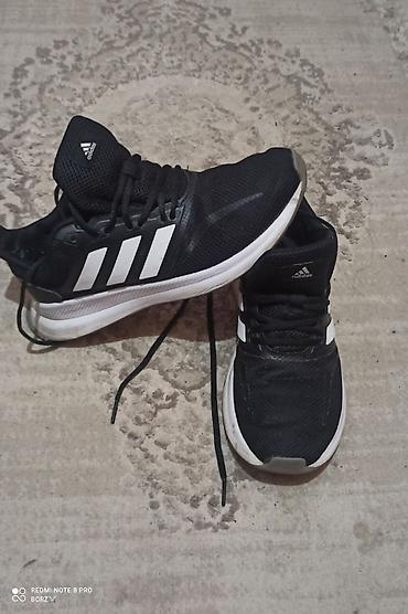 обувь on: Кроссовки Adidas для бега/тренировок - Цвет: черный с белыми — 1
