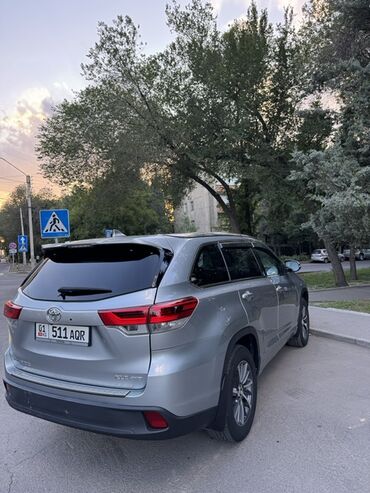 срочно срочно продаю машина: Toyota Highlander: 2018 г., 3.5 л, Автомат, Бензин, Внедорожник