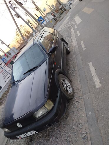 Volkswagen: Volkswagen Passat Variant: 1992 г., 1.8 л, Механика, Универсал — 13