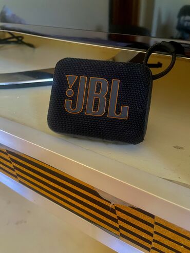 ses gucledirici: Jbl go 4
Problemsiz ideal ses, karobka var