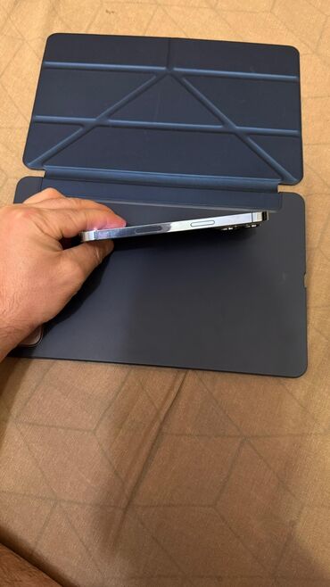 Apple iPhone: IPhone 13 Pro, Б/у, 128 ГБ, Голубой, Кабель, 80 % — 5