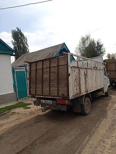 для грузовых автомобилей: Продаётся бортовой малотоннажный грузовик с тентованными/высокими — 9