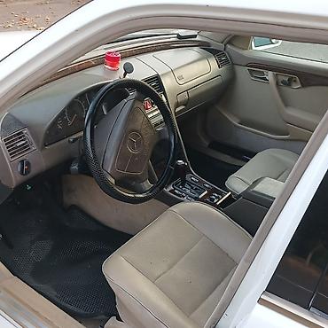 carpayi satisi: Mercedes-Benz C 230: 2.3 l | 1997 il Sedan — 3