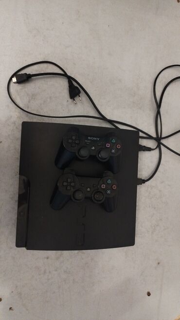 cd player: Sony PlayStation 3 (PS3) Slim oyun konsolu 40 oyun var ve 2 dene pult