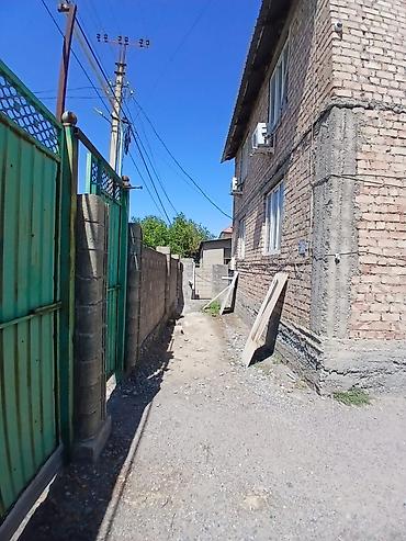 тунгу: Продается двухэтажный кирпичный дом с участком 6 соток, со своим — 5