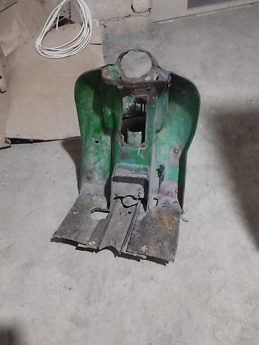 dirsek: Məhsul: Skuter/Moped üçün metal ön gövdə və ayaqaltı paneli Təsvir: - — 1