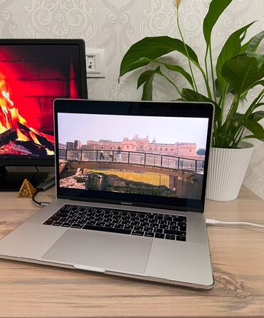 куплю ноут: Ноутбук, Apple, 16 ГБ ОЭТ, Intel Core i7, 15.4 ", Колдонулган, Татаал эмес тапшырмалар үчүн, эс тутум SSD