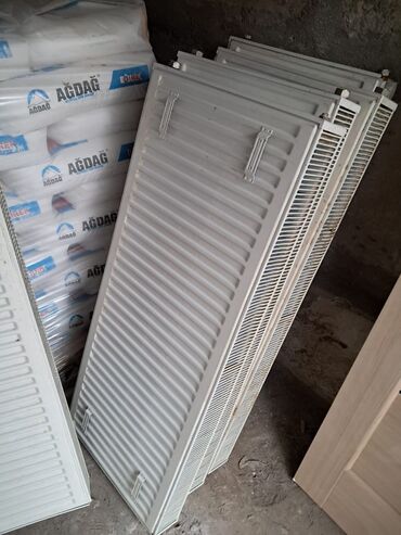 Radiatorlar: Panel Radiator