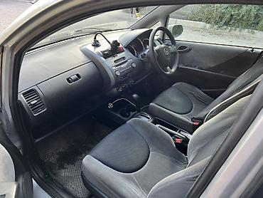 fit 2: Honda Fit: 2003 г., 1.5 л, Автомат, Бензин, Хэтчбэк — 3