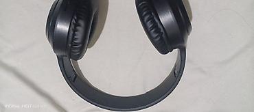 JBL over‑ear qulaqlıq - Rəng: qara - Tip: başüstü (over‑ear), yumşaq
