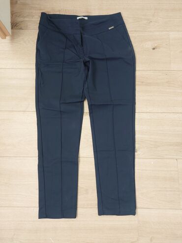 pantalone enter: XL (EU 42), Normalan struk, Ravne nogavice