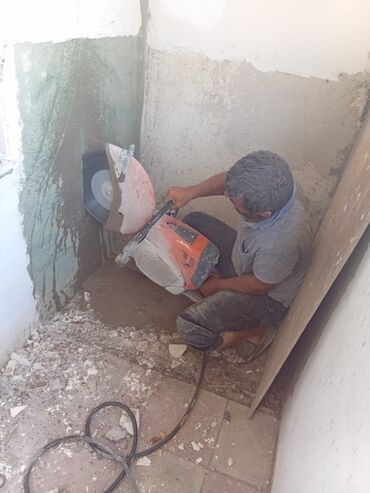 Drellər: Beton kəsmə mişarı ağır yüklü kəsmə işləri üçün nəzərdə tutulmuş güclü