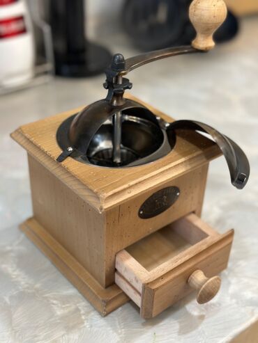 Qəhvədanlar: Qəhvədan, Fransa — 11