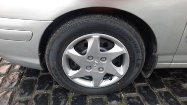 Hyundai: Hyundai Elantra: 1.6 l | 2004 il Sedan — 7