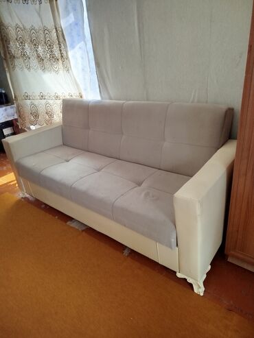 диван кухонный: Divan, İşlənmiş, Açılan, Bazalı, Parça, Çatdırılma yoxdur