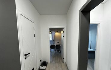 Продажа квартир: 2 комнаты, 67 м², 106 серия улучшенная, 1 этаж, Евроремонт