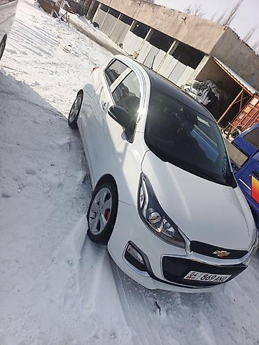 Chevrolet: Chevrolet Spark: 2020 г., 1 л, Вариатор, Бензин, Хэтчбэк — 3