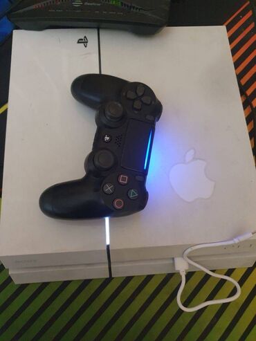 Lixiang: Playstation 4 500GB ideal veziyyetde. Evde isledilib. Qizma donma veya