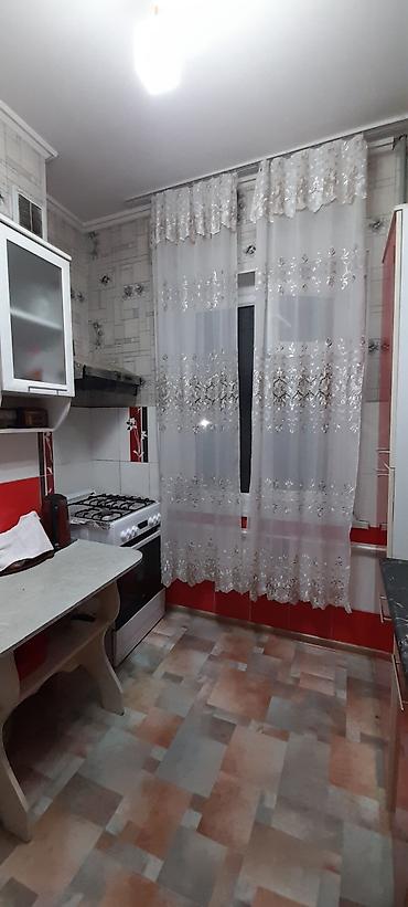 Продажа квартир: 3 комнаты, 78 м², Толойкон мкр., 105 серия, 3 этаж — 7