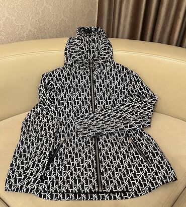 tikdirmek ucun don modeli: Ветровка куртка, Karl Lagerfeld, XL