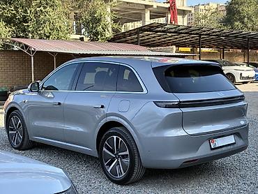 byd e2 2024: Lixiang L6: 2024 г., 1.5 л, Автомат, Гибрид, Кроссовер — 6
