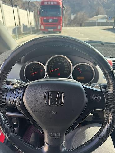 Honda: Honda Jazz: 2006 г., 1.5 л, Вариатор, Бензин, Хэтчбэк — 9