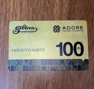 hediye qutusu: Sabina, ADORE, MAC Perfumery & Cosmetics mağazaları üçün hədiyyə