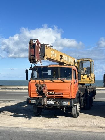 Traktor qoşquları: Avtokran – KAMAZ bazasında, 25 ton qaldırma qabiliyyəti Tətbiq