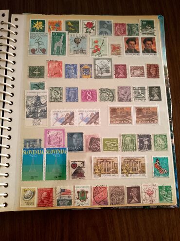 Numizmatika i filatelija: Album velikog formata sa više od 1000 maraka i nekoliko blokova — 15