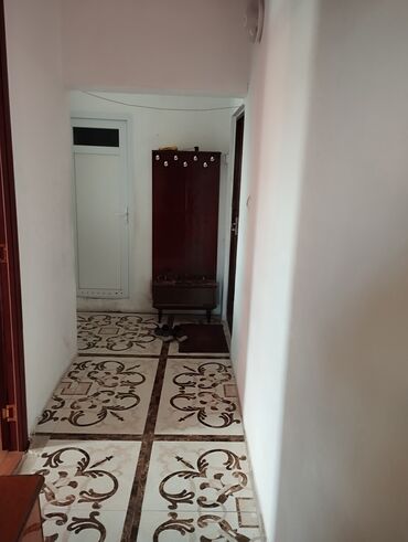 Kafel və metlax: Geniş eyvanlı mənzil üçün döşəmə və mətbəx sahəsi - Eyvan 1: Açıq — 10