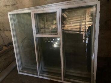 контейнер двери: Деревянное окно, Поворотное, цвет - Белый, Б/у, 160 *180, Самовывоз