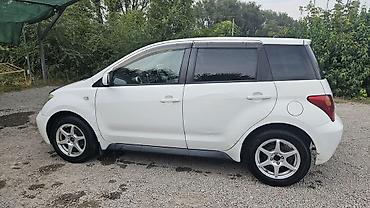 решетка тойота: Toyota Ist: 2003 г., 1.3 л, Автомат, Бензин, Хэтчбэк — 4