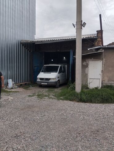 Долгосрочная аренда домов: Сдаю Автостоянка, 200 м², Действующий Бизнес, С оборудованием