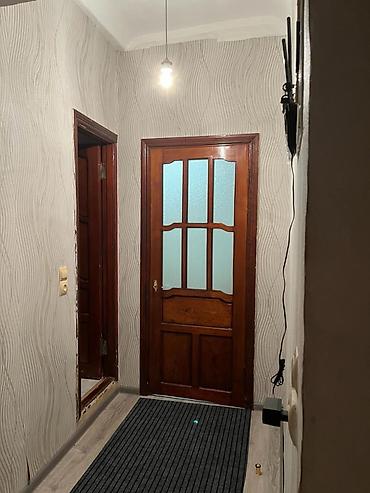 2 ci mikrorayon: Bakı, Yasamal, 2 otaqlı, Köhnə tikili, m. 20 Yanvar, 37 kv. m — 1