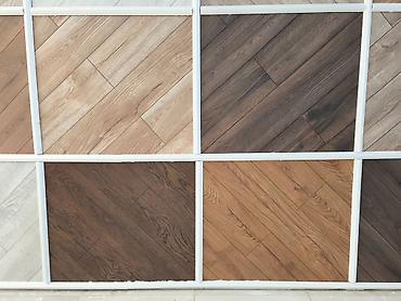 Laminat döşəmə taxtaları – ağac teksturalı dekor kolleksiyası -