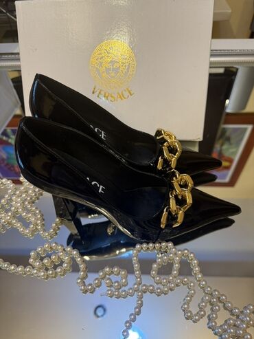 Salonke: Salonke, 40 — 5