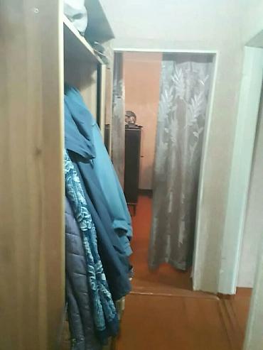 проходной: 2 комнаты, 44 м², ул. Чынгыз Айтматова Хрущевка, 4 этаж, Старый ремонт — 3