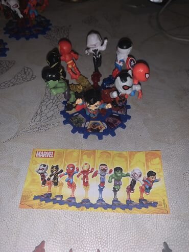 ЛуАЗ: Kinder marvel seriyası satılır 20 manat bakıda. 3 ədəd var bu