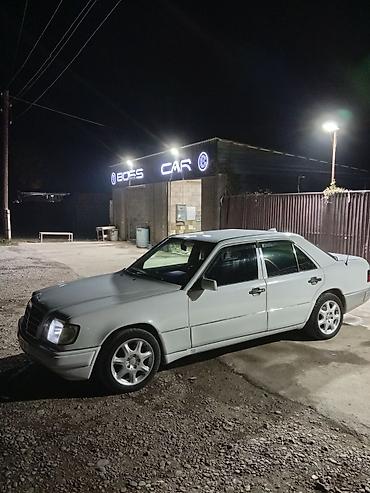 мерседес сапог грузопассажирский: Mercedes-Benz W124: 1993 г., 2.2 л, Механика, Бензин, Седан — 4